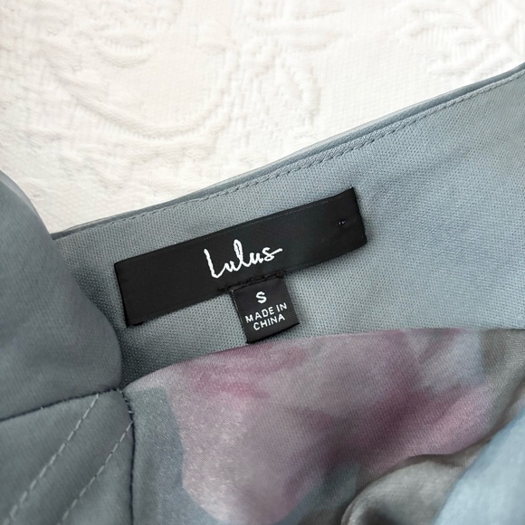 NWOT Lulus Mesmerizing Mood Slate Floral Organza Ruffled A-Line Midi Dress Small - Picture 4 of 8